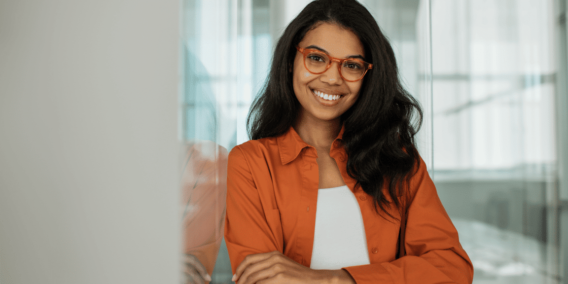 mulher empreendedora estudando sobre capital de giro para empresas